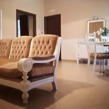 La Rosa Del Barone Bed & Breakfast 3*